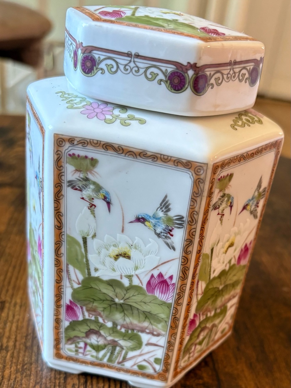 Porcelain Floral & Hummingbird Decorative Jar - White and Pink